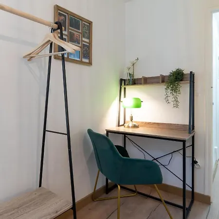 La Petite Parenthese Vienna Authentica Апартаменты *
